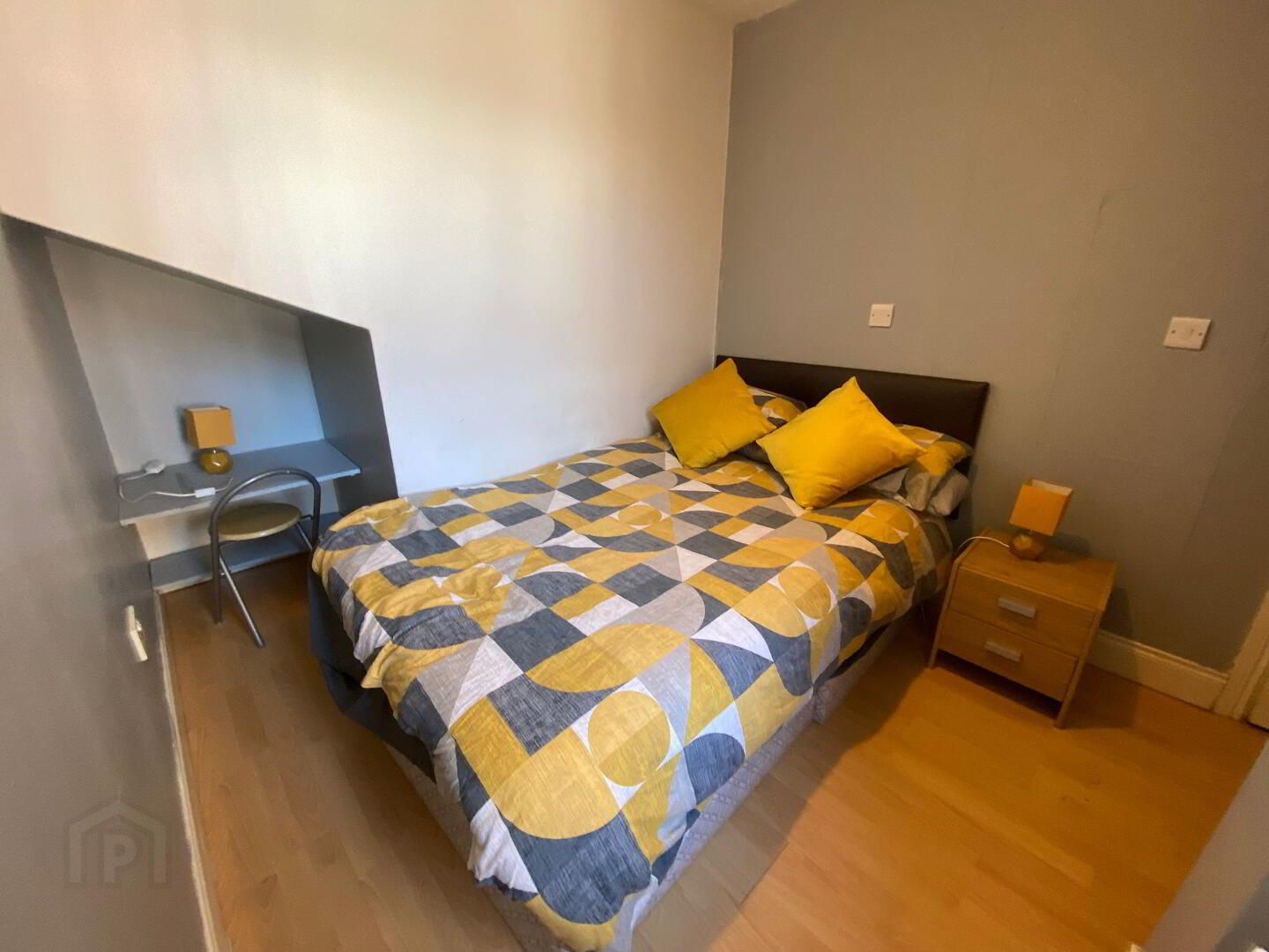 Wolseley Street, Room 1 5 of 11