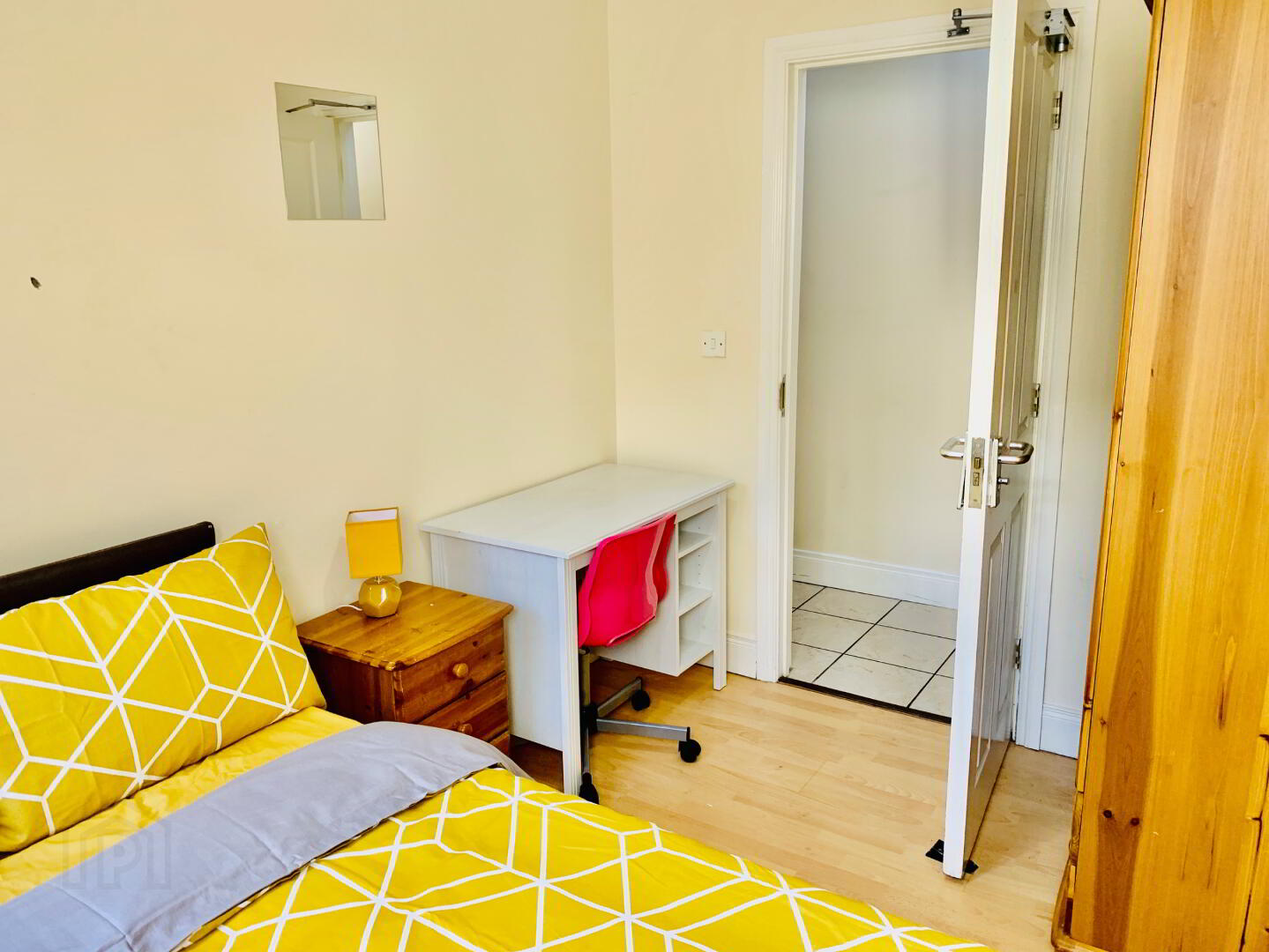 Wolseley Street, Room 2 7 of 12