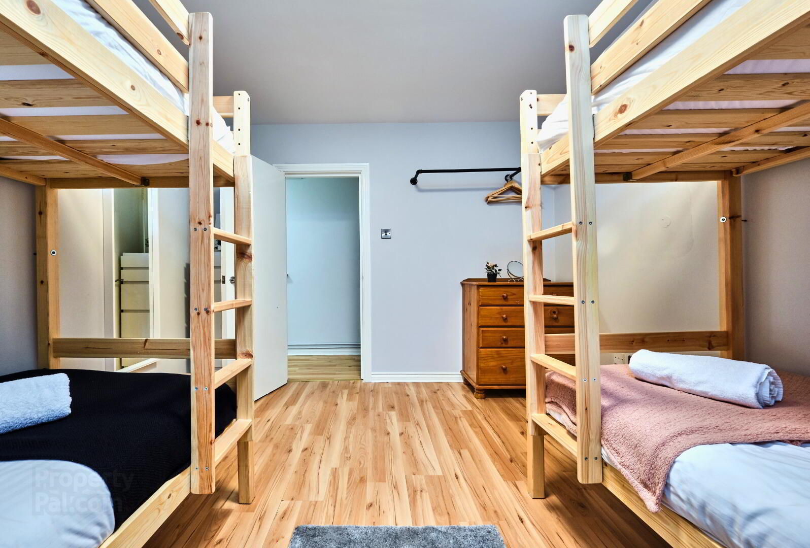 Dunluce Park (from Sept 2025), 48 Eglinton Street 19 of 54