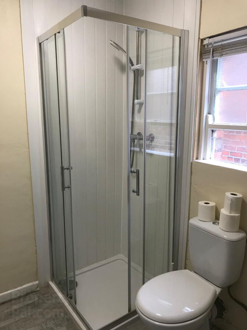 Camden Street, Room 1 11 of 12