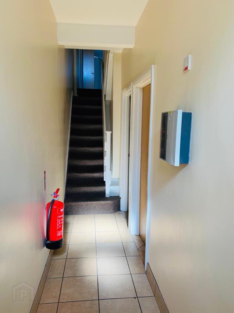 Balfour Avenue, Room 1 5 of 9