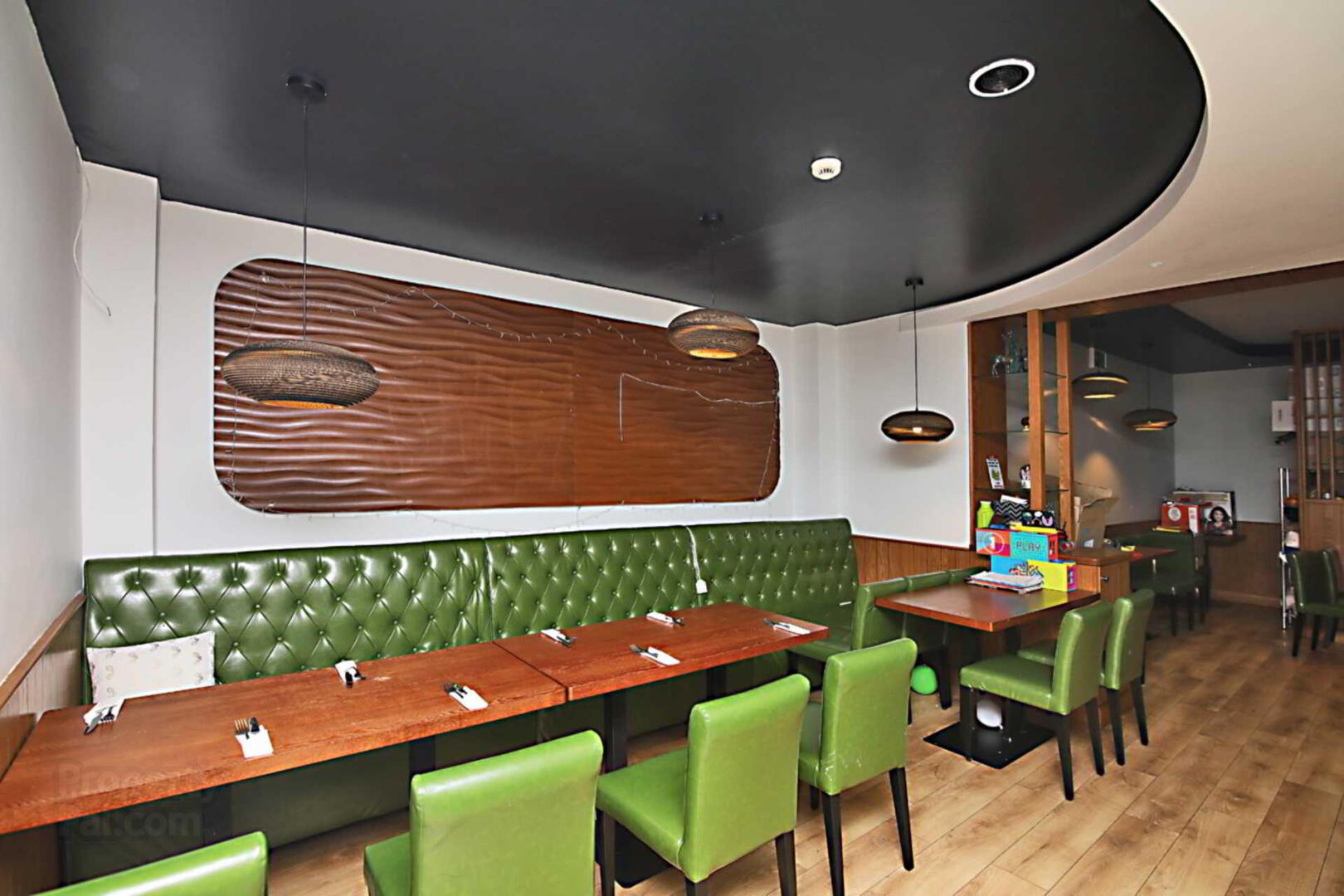 Restaurant &, 2 No. Apartments 7 of 20