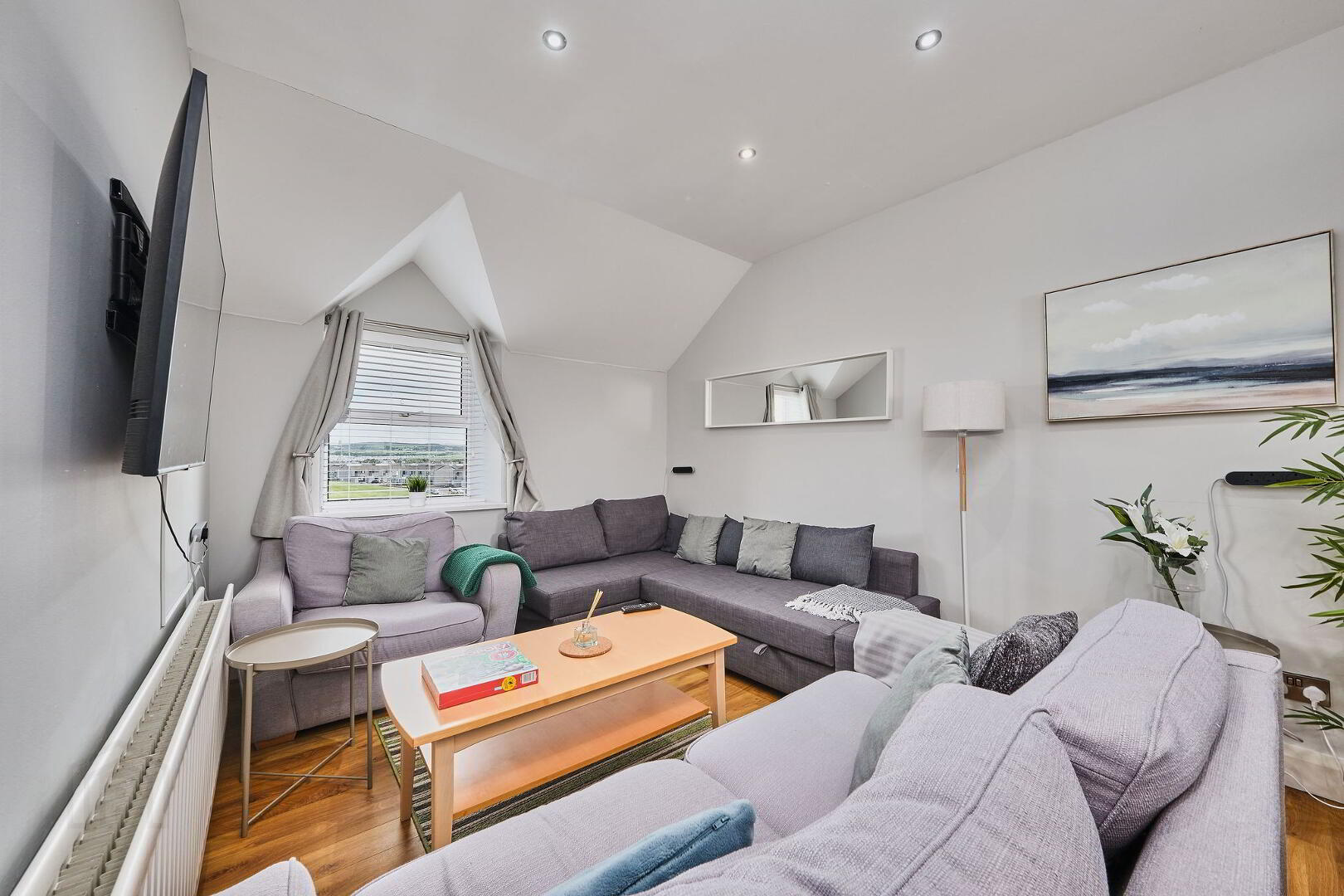 5 Dunluce Park (from Sept 2025), 48 Eglinton Street 12 of 44