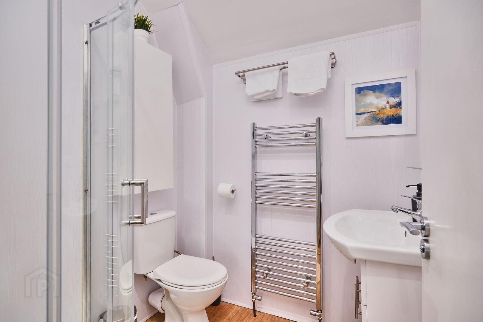 5 Dunluce Park (from Sept 2025), 48 Eglinton Street 11 of 44