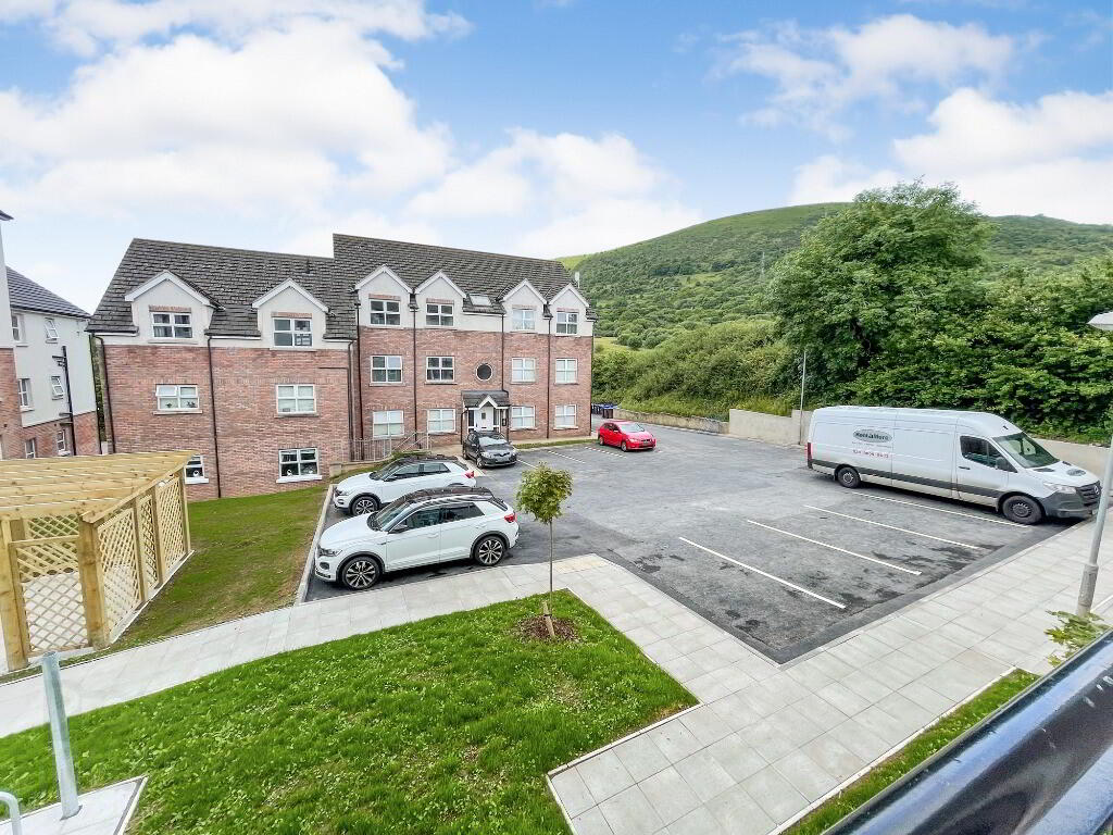 20 Highgrove Meadows 5 of 14
