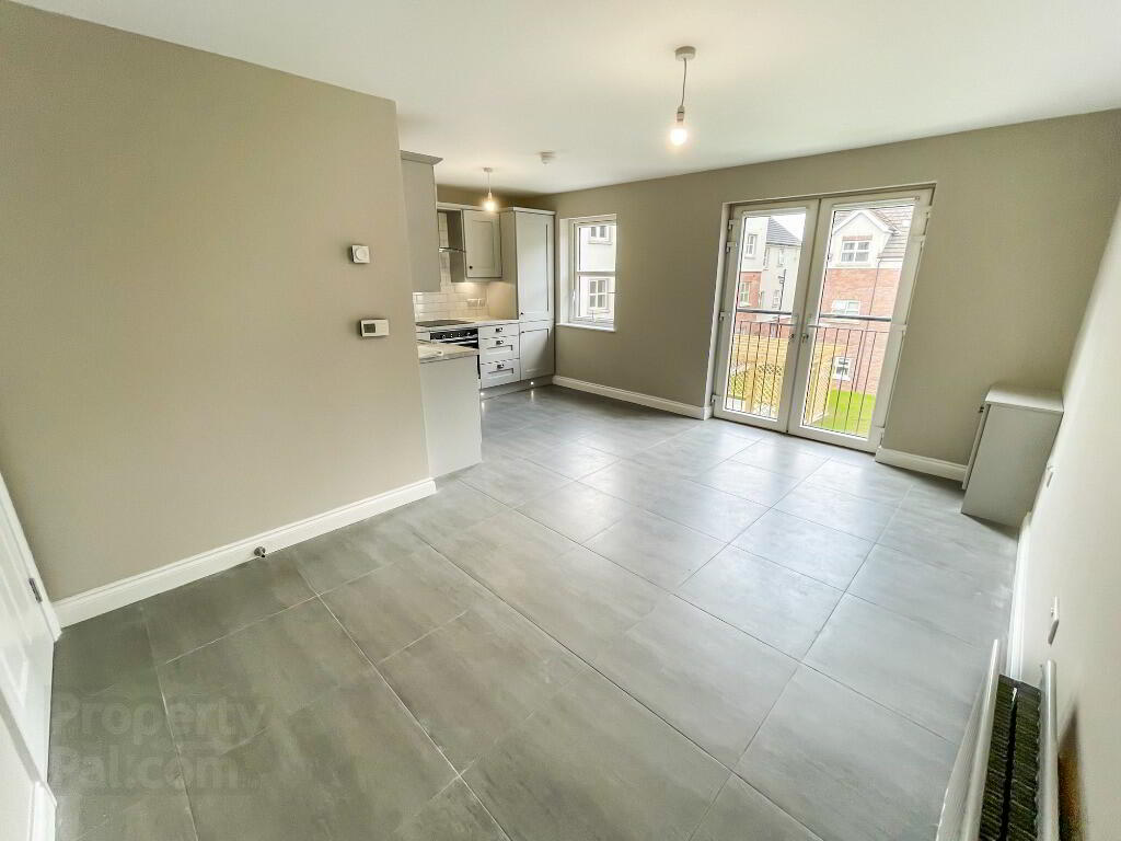 20 Highgrove Meadows 3 of 14