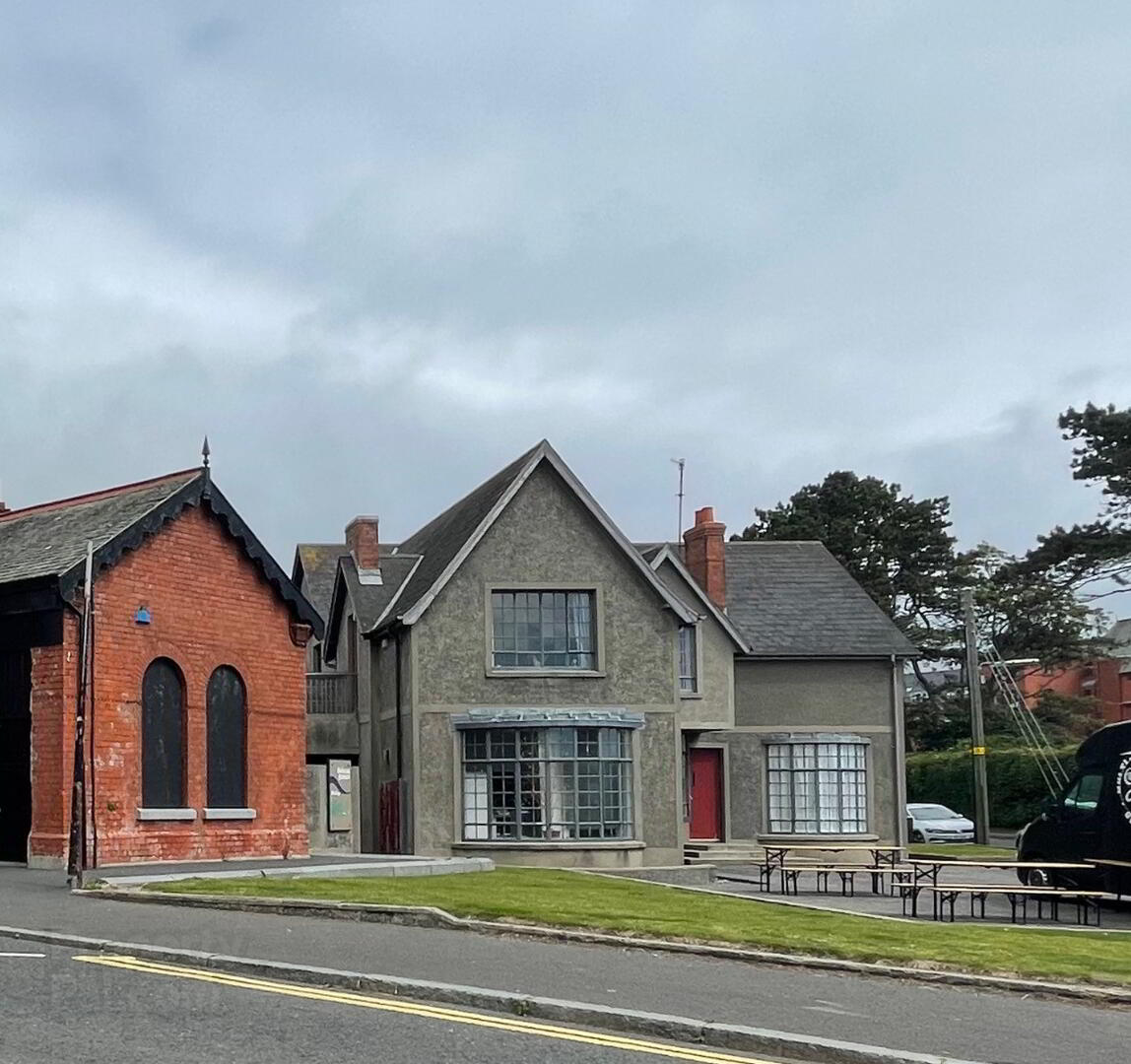 Unit 2c, Golf Links Road 1 of 18