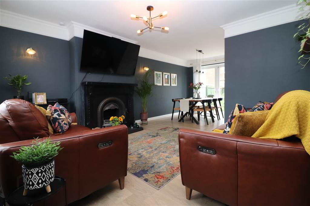 4 Cairnmore Drive 3 of 10