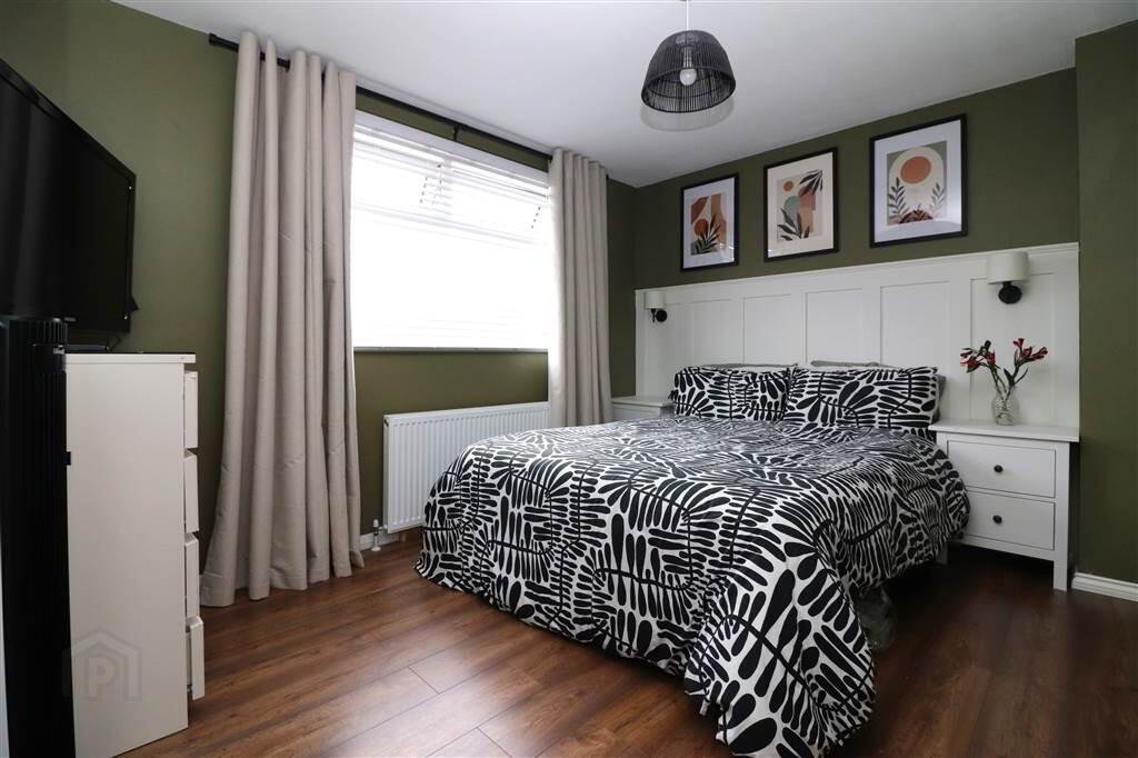 4 Cairnmore Drive 6 of 10