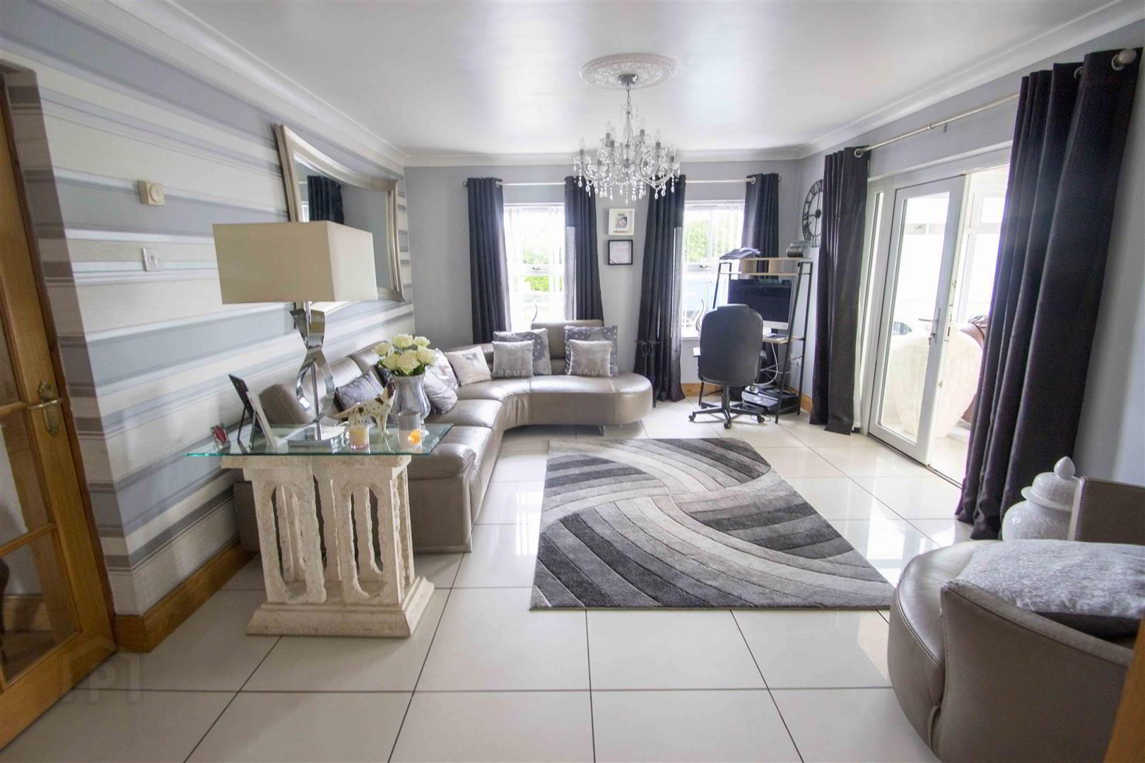 30 Dundrod Road