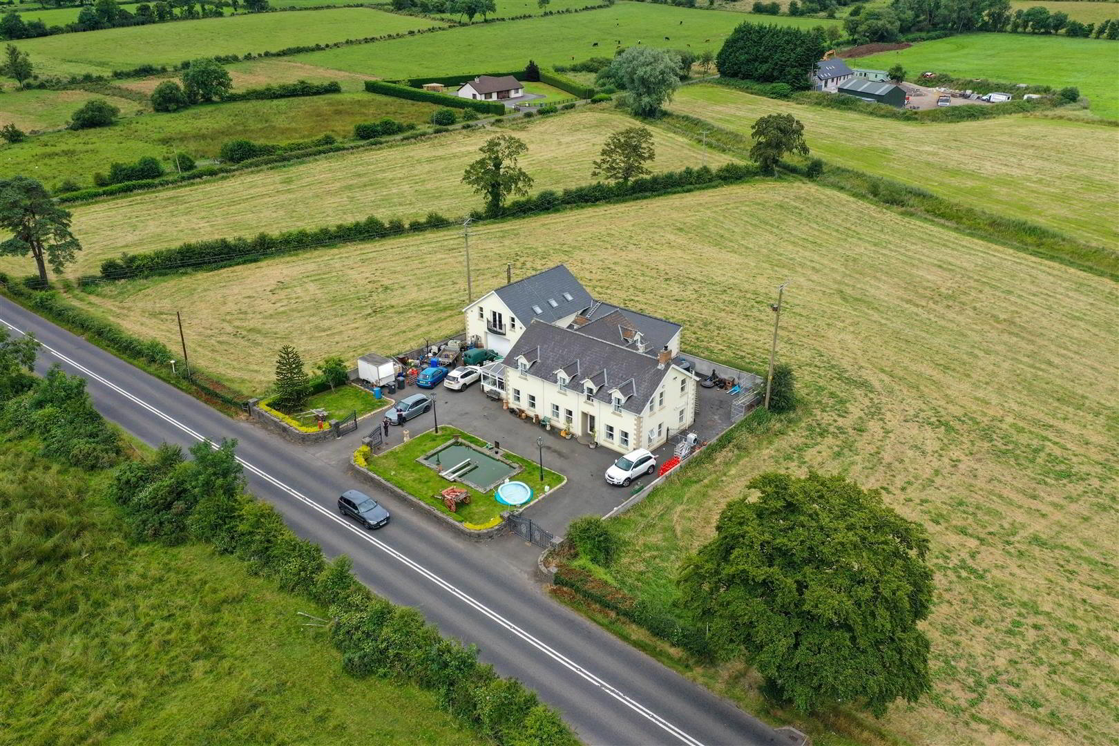 30 Dundrod Road
