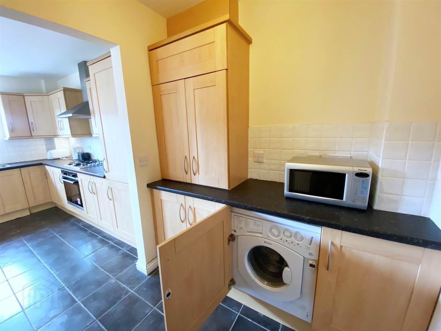 36 Ashley Courtyard, 1a Fane Street 7 of 14