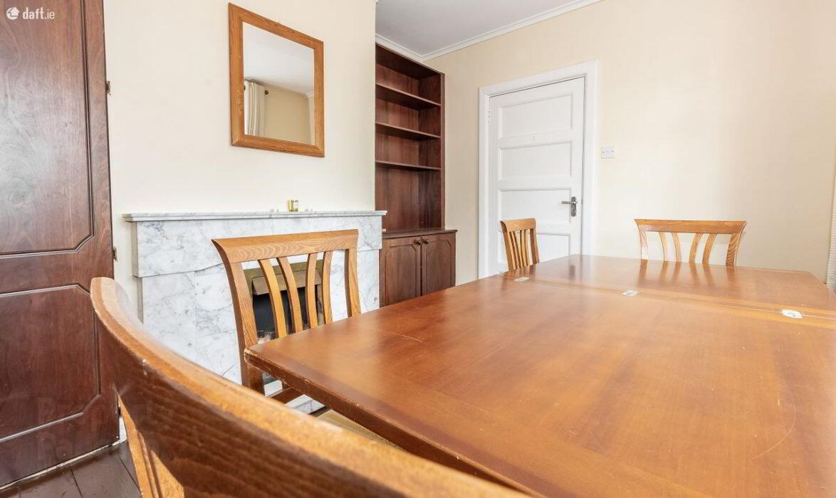 Kilbrien House, Cork Road 7 of 40