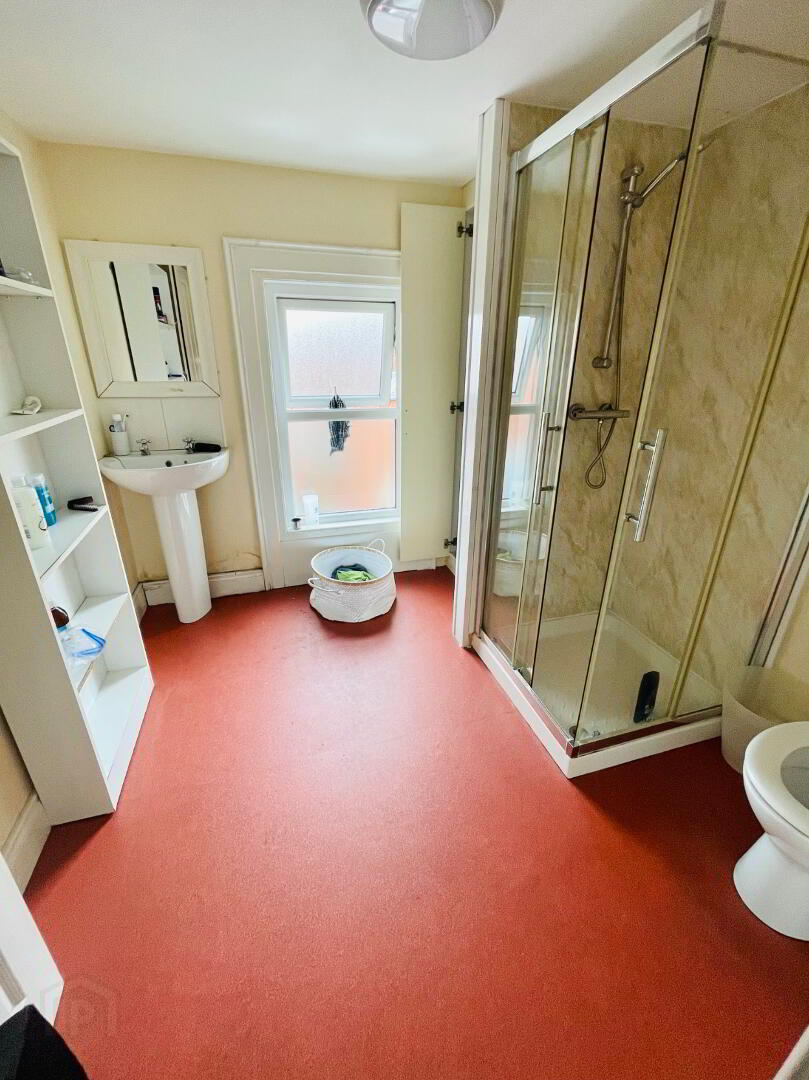 Lisburn Road, Room 1 11 of 12