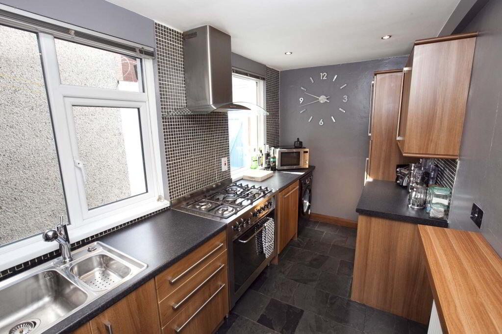 58 Surrey Street 6 of 11
