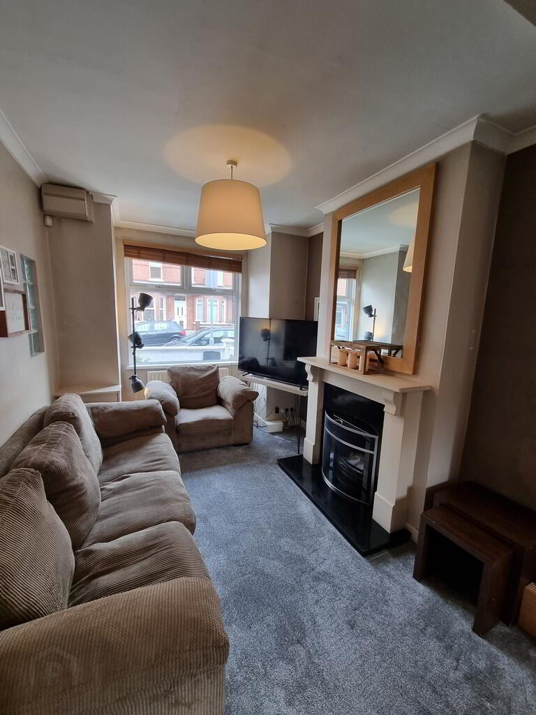 58 Surrey Street 4 of 11