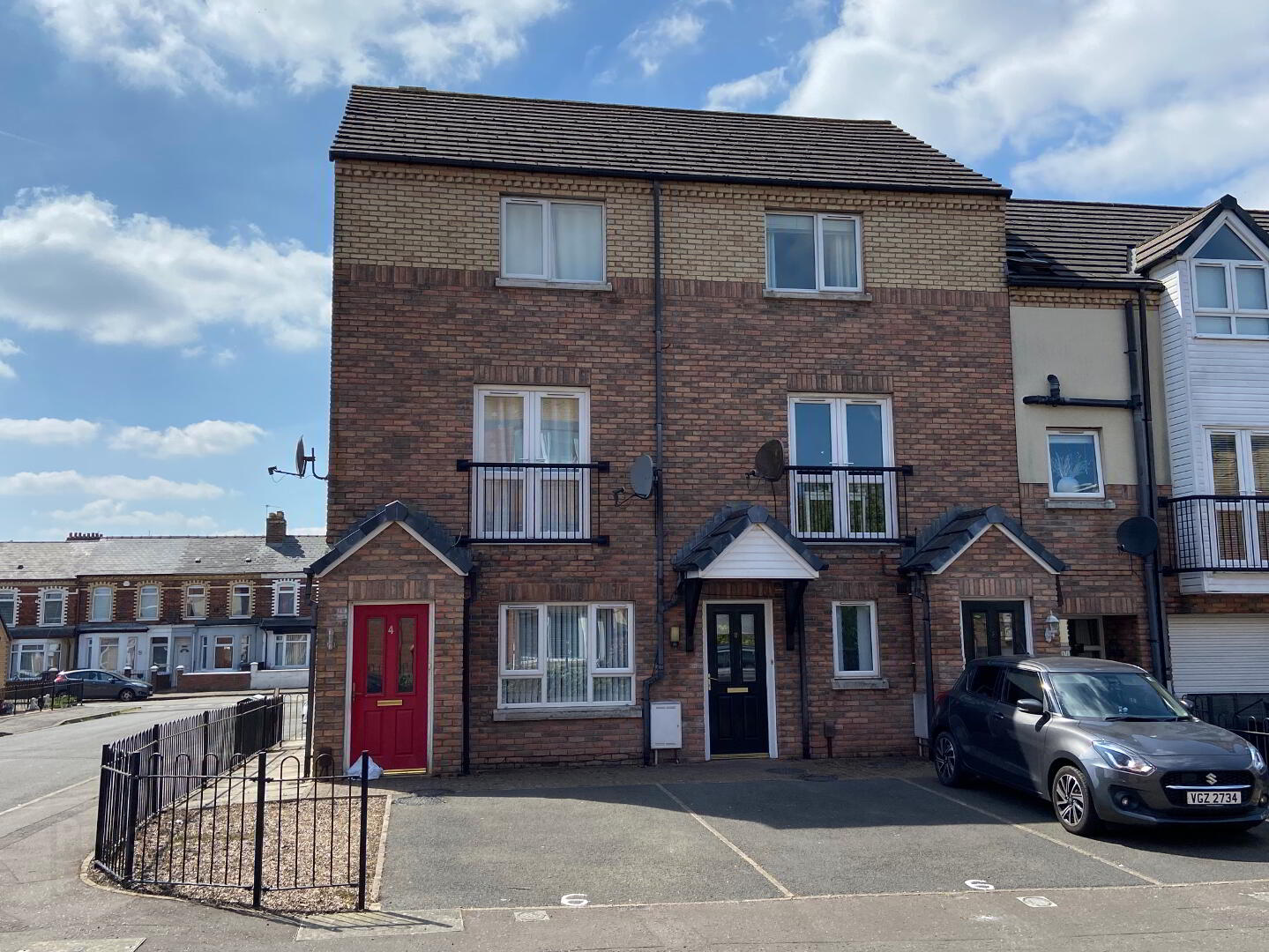 Kingscourt Avenue 1 of 16