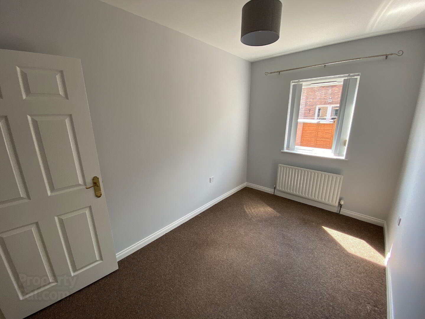 Kingscourt Avenue 9 of 16