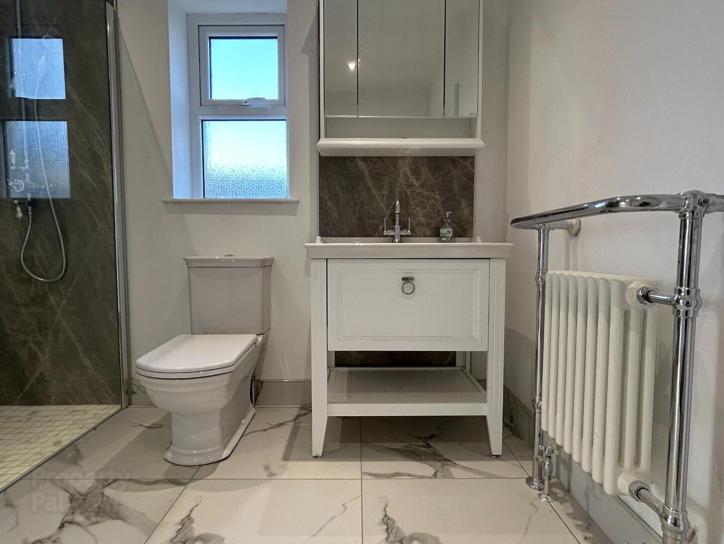 New Build & Double Garage, 108a Whitesides Road 25 of 45