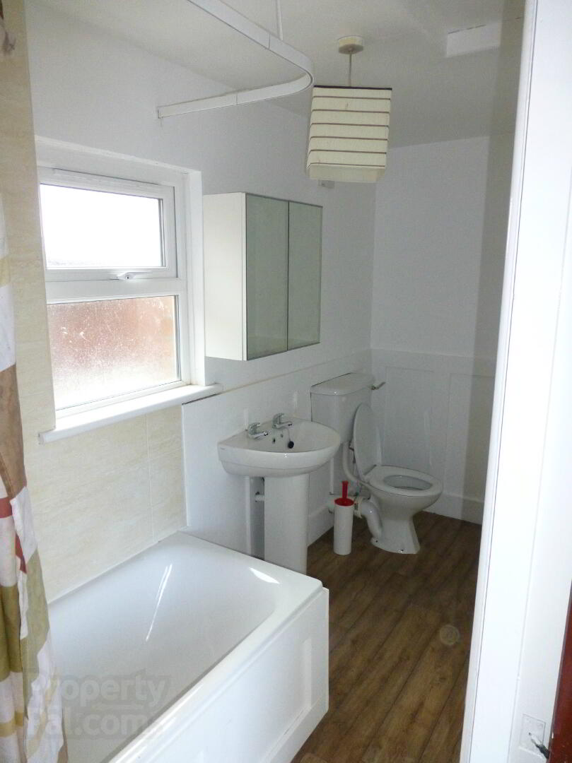 WOODSTOCK ROAD - Double Bedroom To Let 10 of 12
