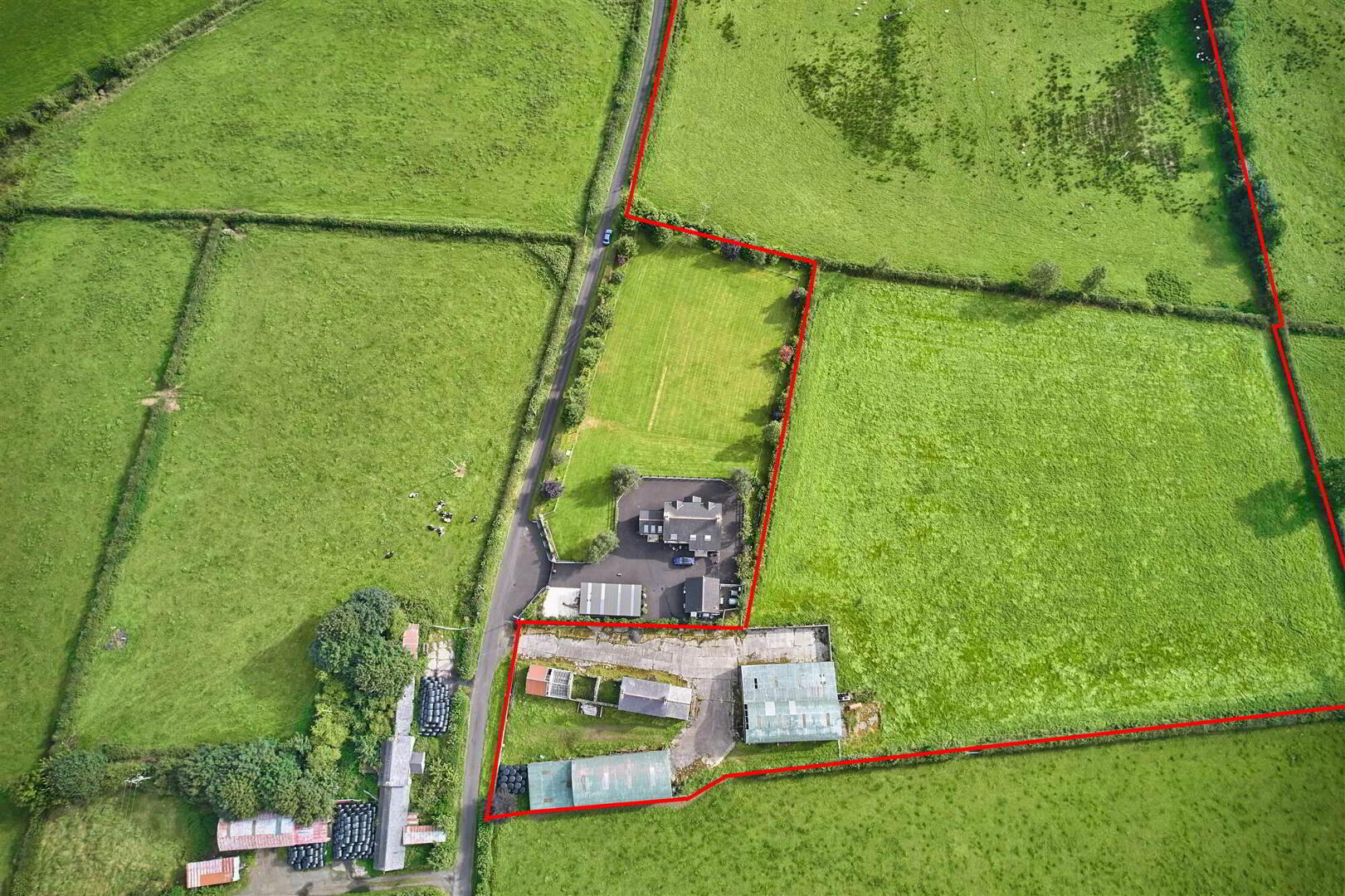 Derelict Buildings Including Large Farm Sheds And, 8 Craigatemptin Road