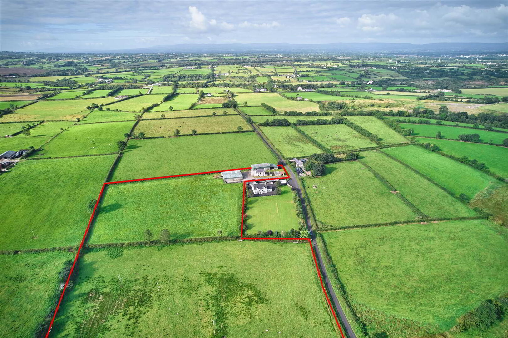 Derelict Buildings Including Large Farm Sheds And, 8 Craigatemptin Road