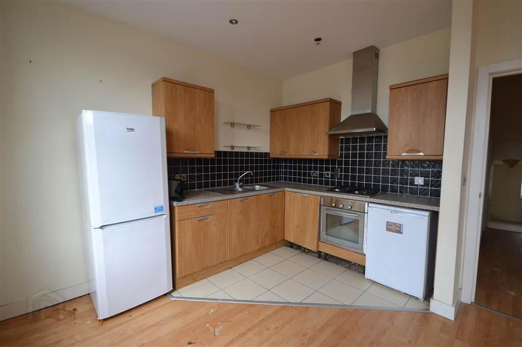 Apt 8, 107 Cliftonville Road