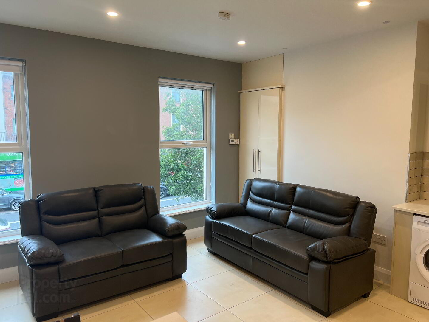 Unit 2, 162 Ormeau Road 5 of 10