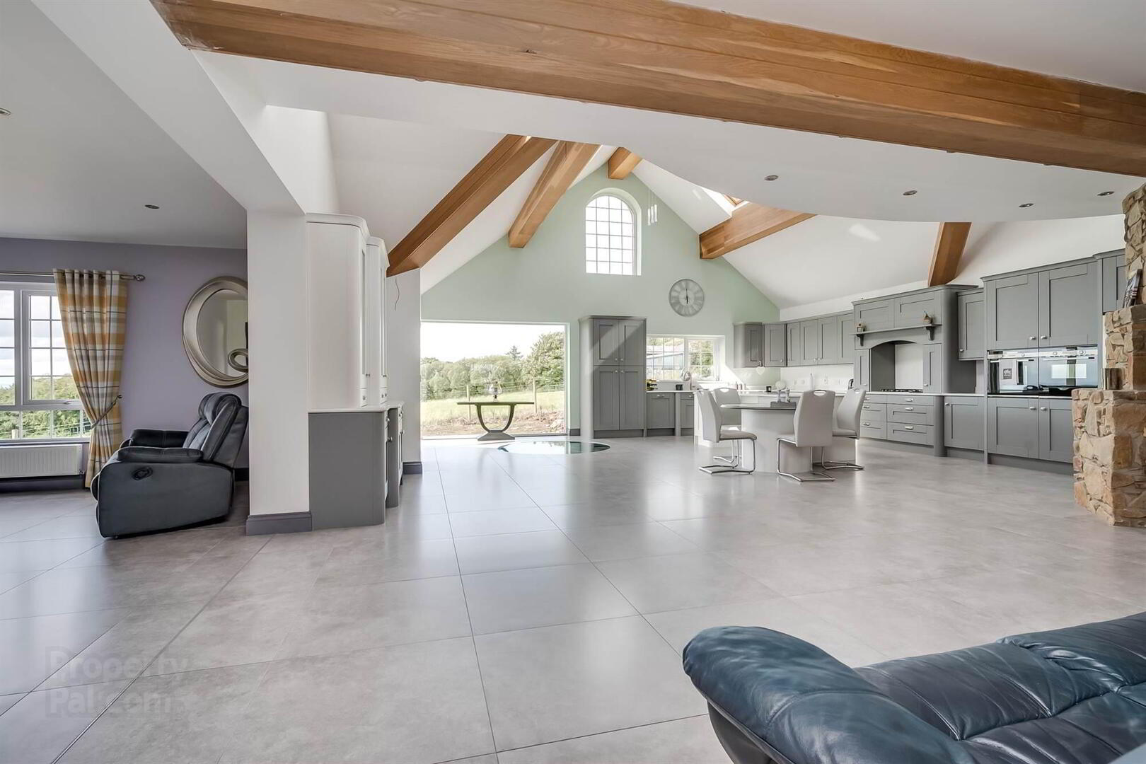 36 Stoneyford Road 5 of 26