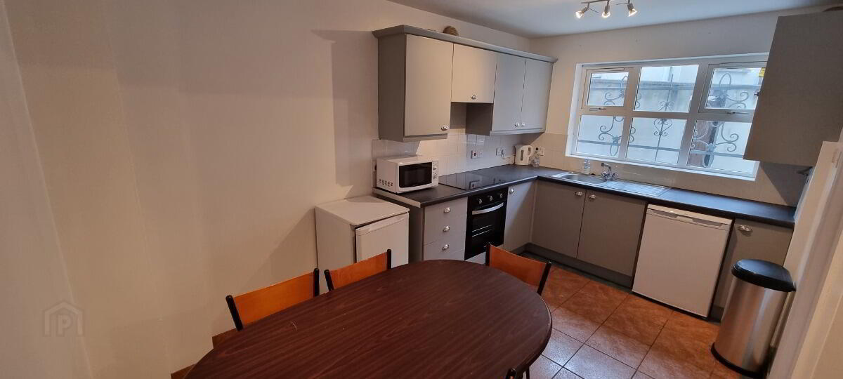 43 Claremont Street 2 of 19