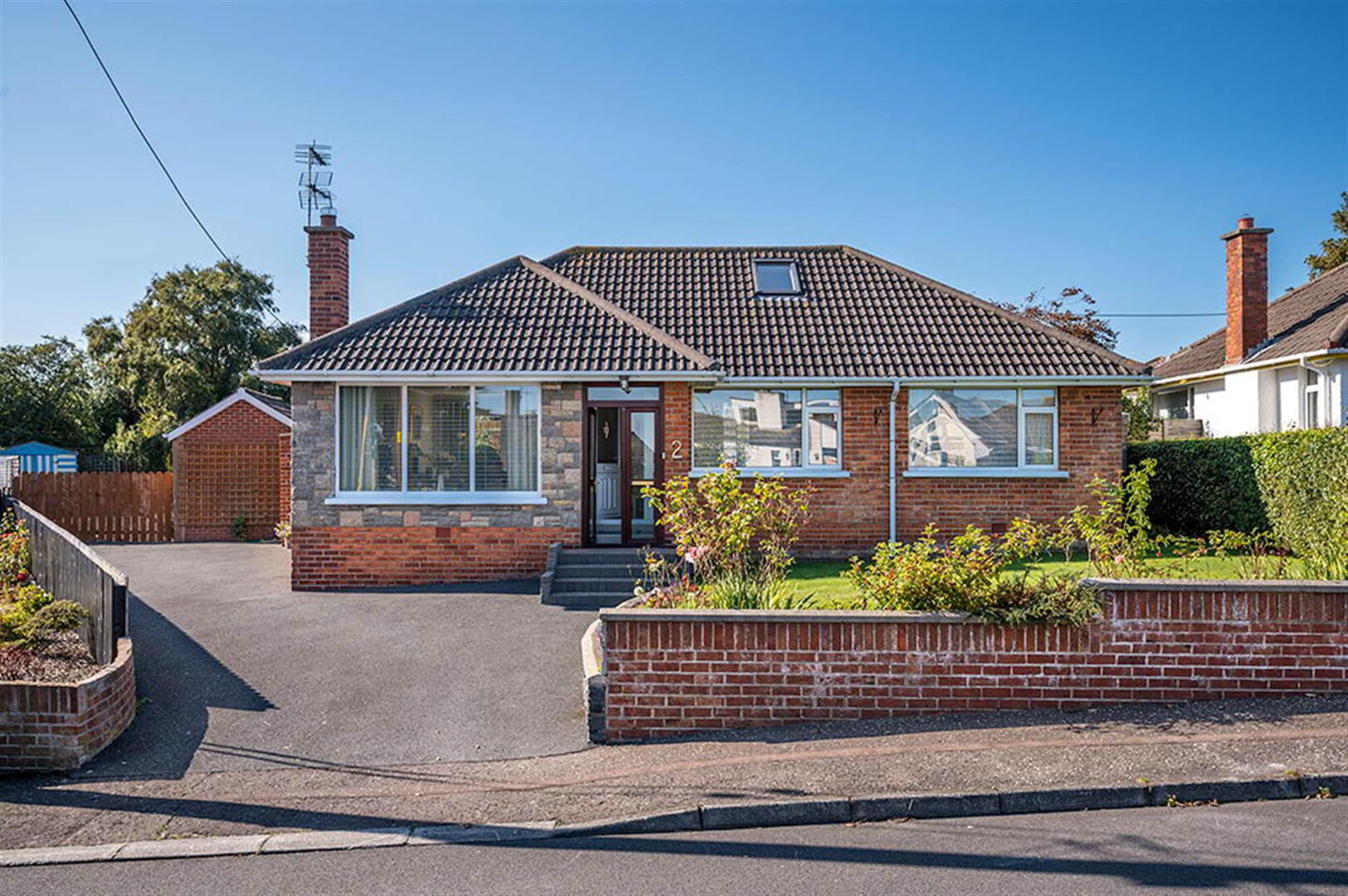 2 Leslie Hill Crescent 1 of 21