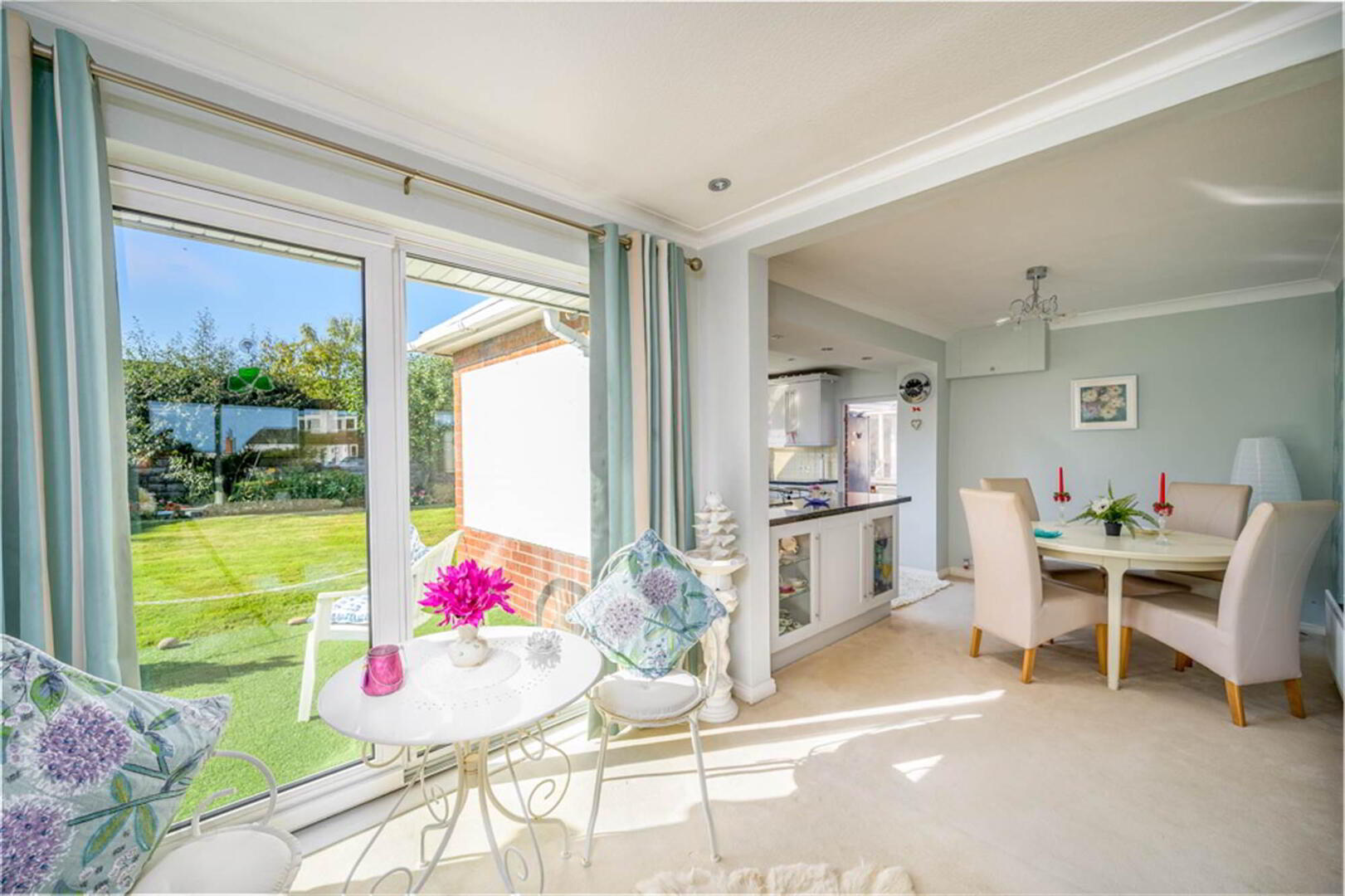 2 Leslie Hill Crescent 8 of 21