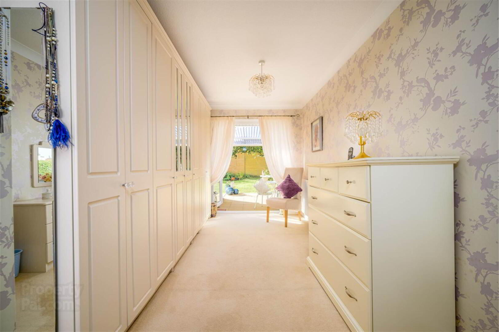 2 Leslie Hill Crescent 14 of 21