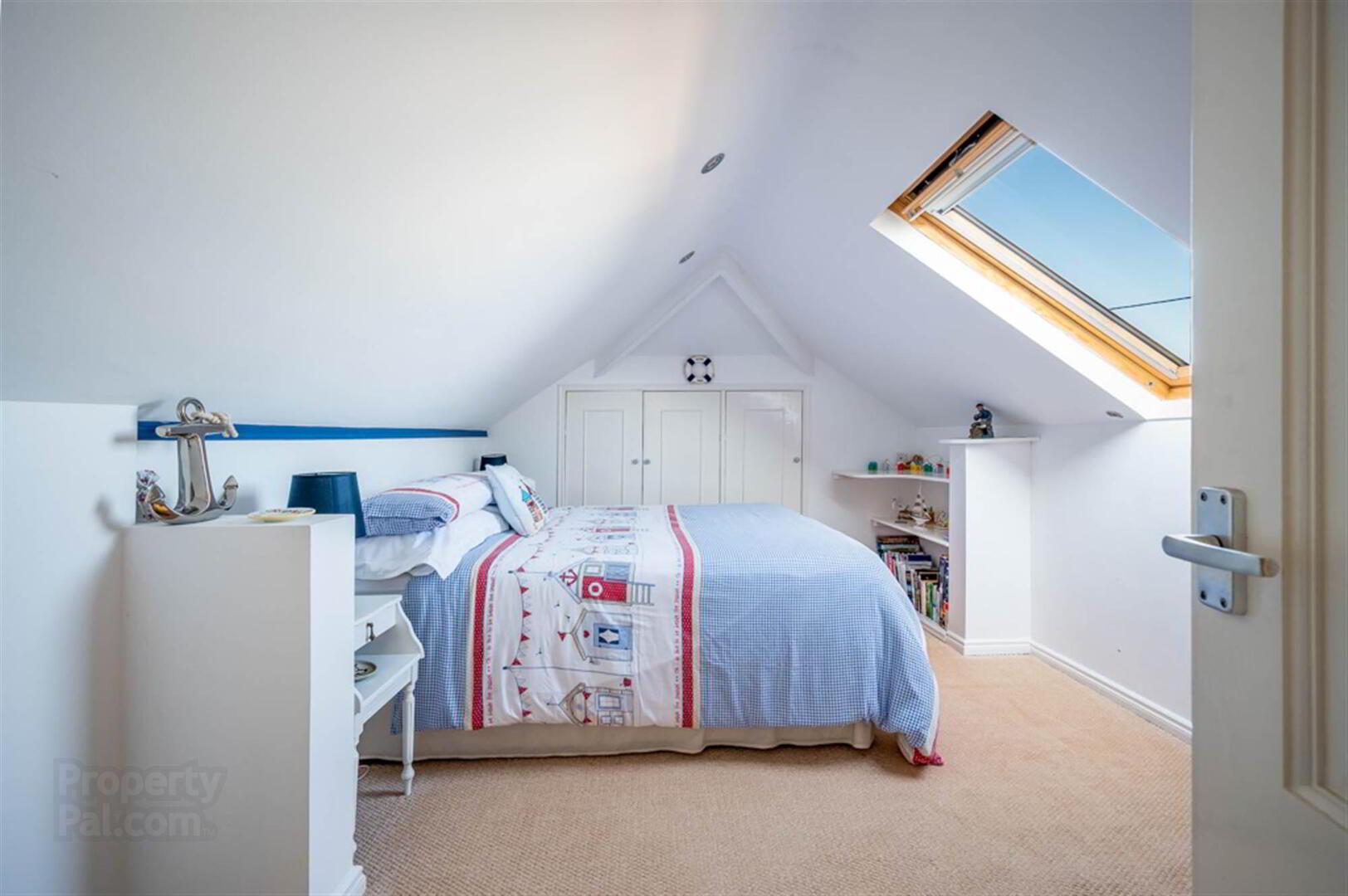 2 Leslie Hill Crescent 16 of 21