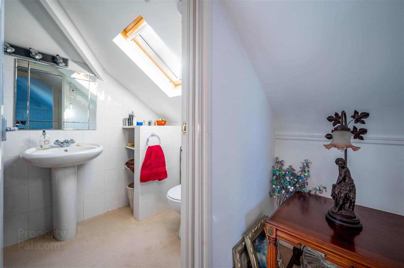 2 Leslie Hill Crescent 17 of 21