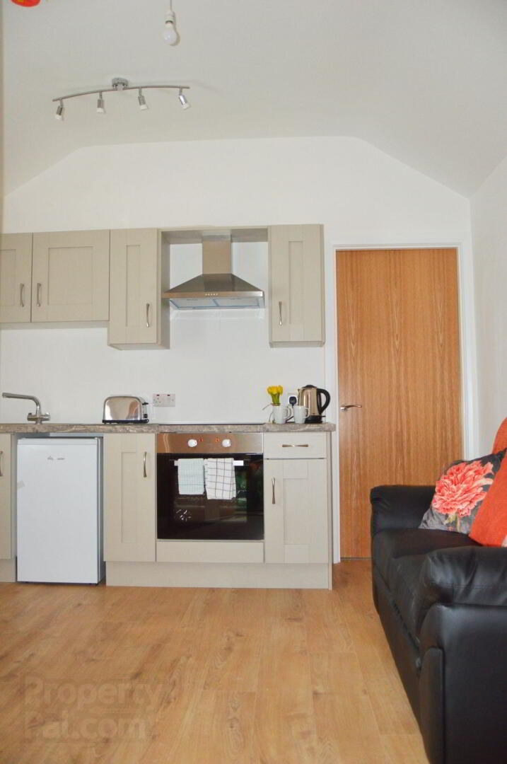 Unit 3, 66 Southwell Rd 6 of 9