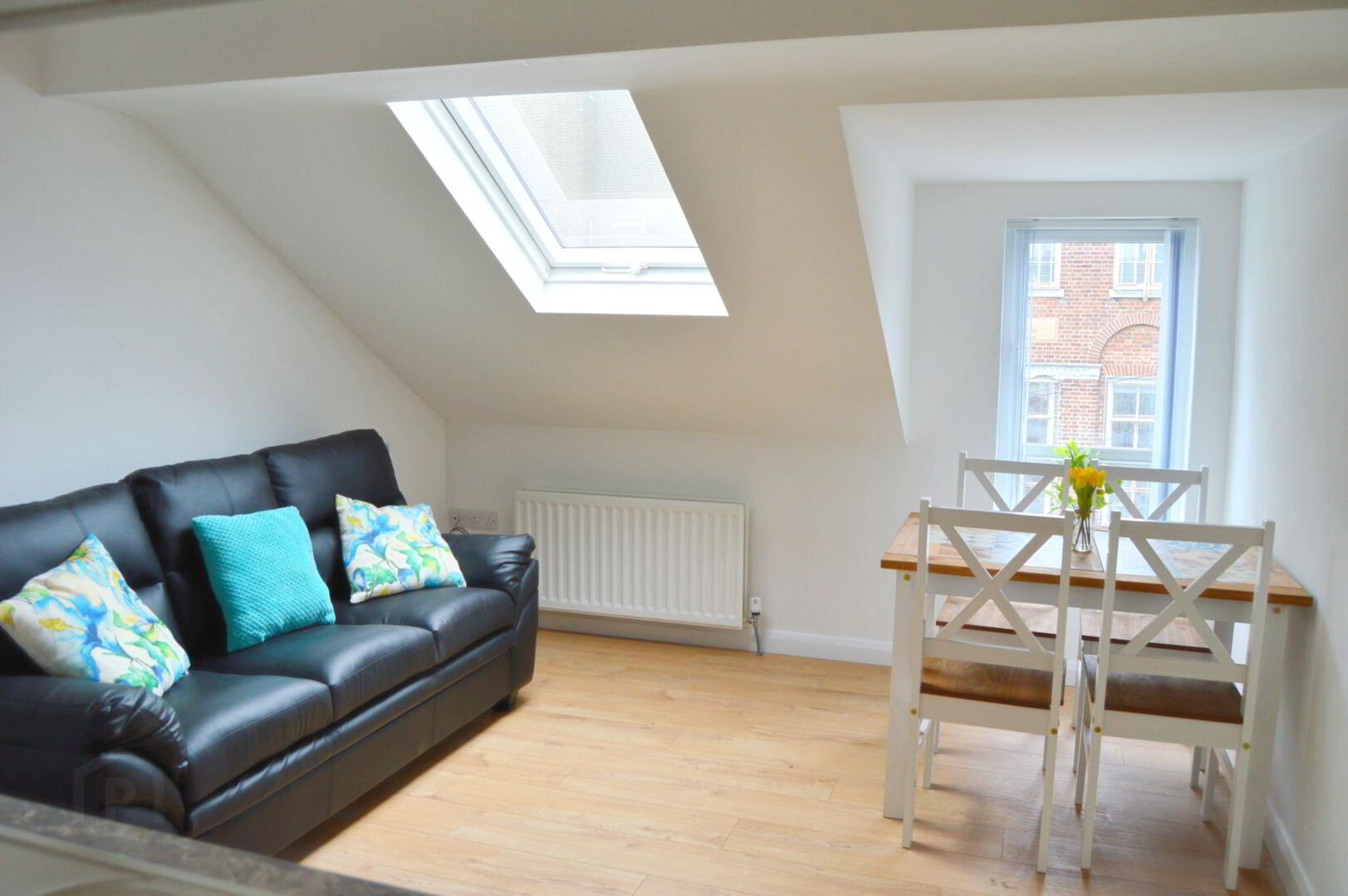 Unit 5, 66 Southwell Rd 3 of 14