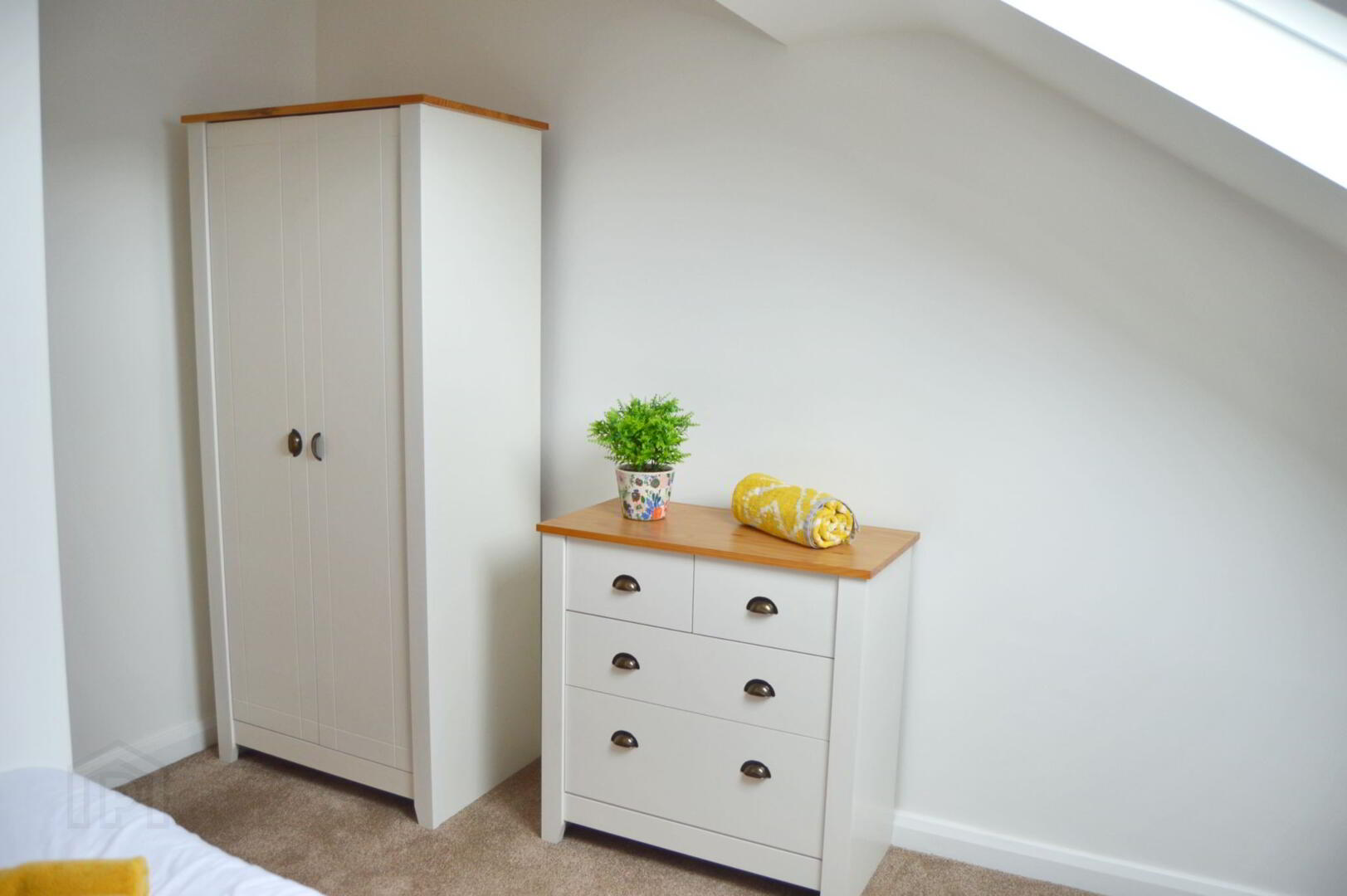 Unit 5, 66 Southwell Rd 4 of 14