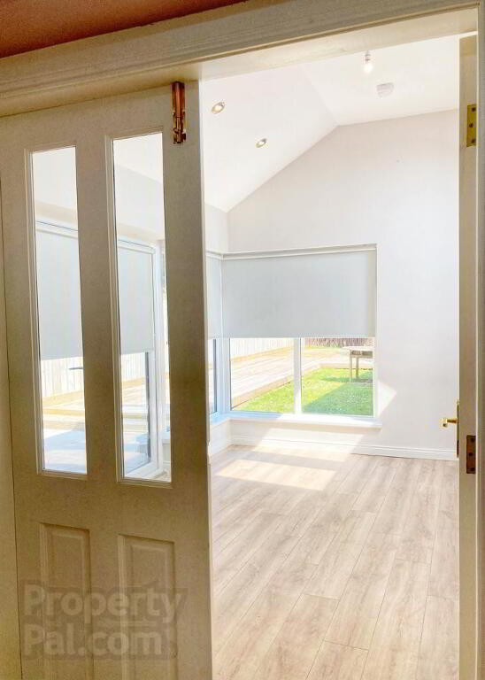 10 Orangefield Park 11 of 29