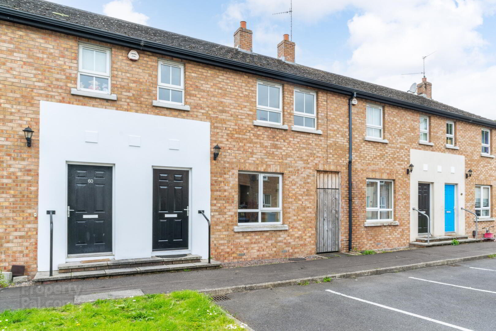 61 Castle Lane Mews 1 of 12