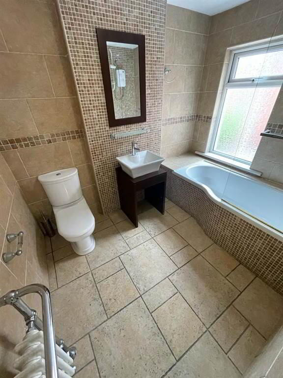 13 Rossmore Avenue 8 of 15