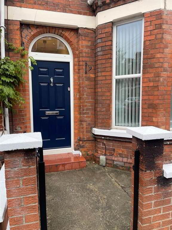 13 Rossmore Avenue 2 of 15