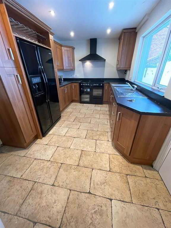 13 Rossmore Avenue 10 of 15