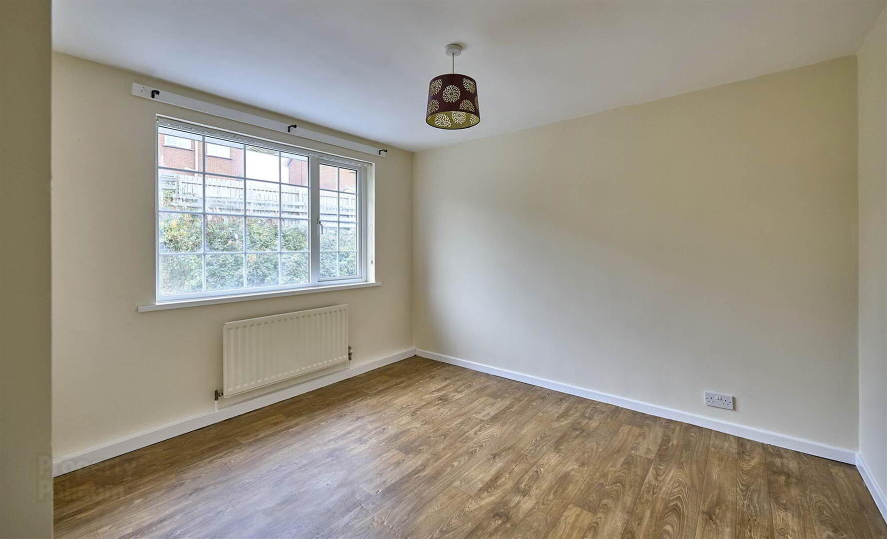 16a Strathearn Court 7 of 11