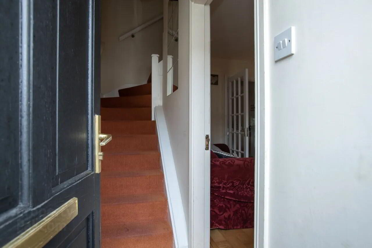 property description image