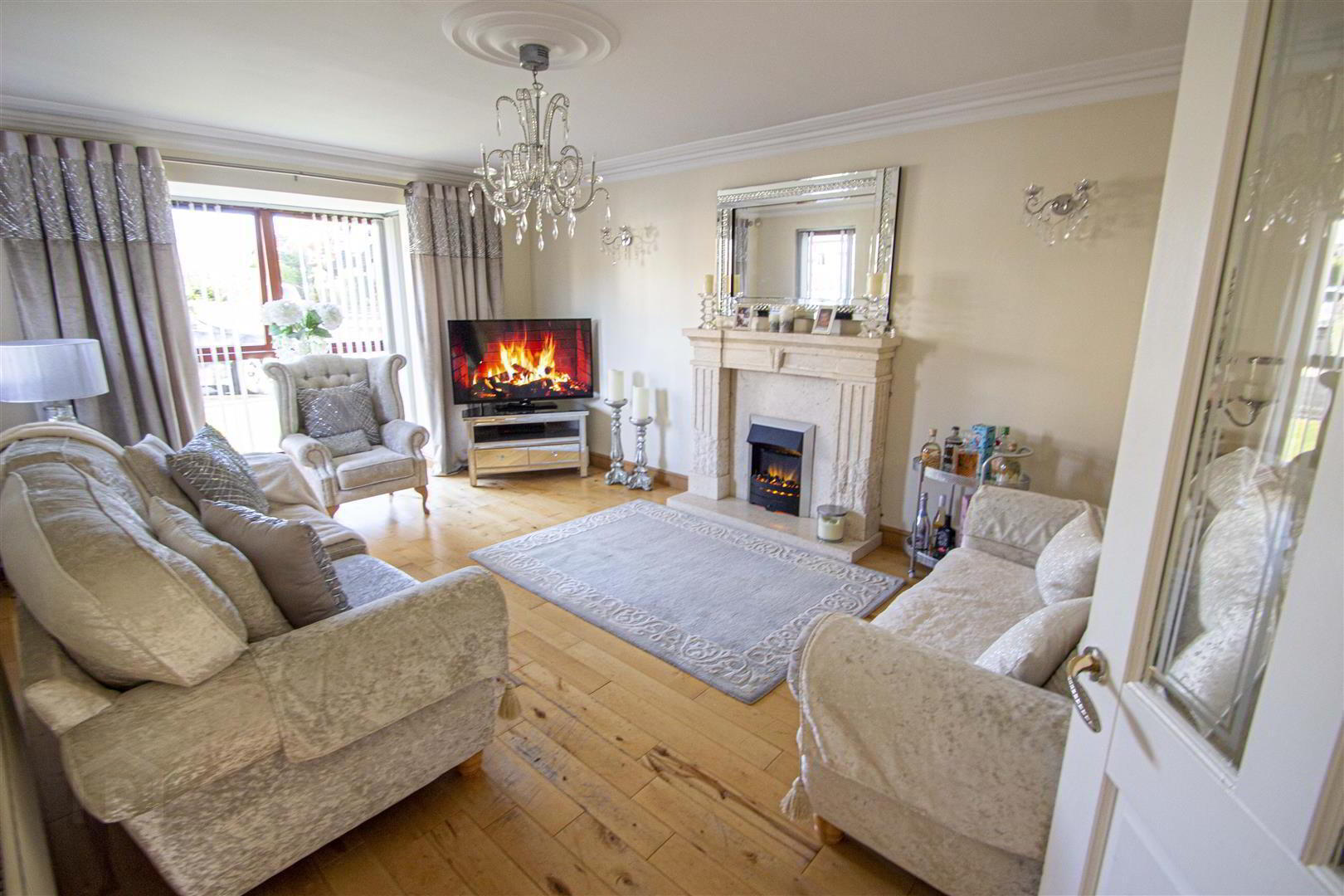 71 Garnock Hill 5 of 33