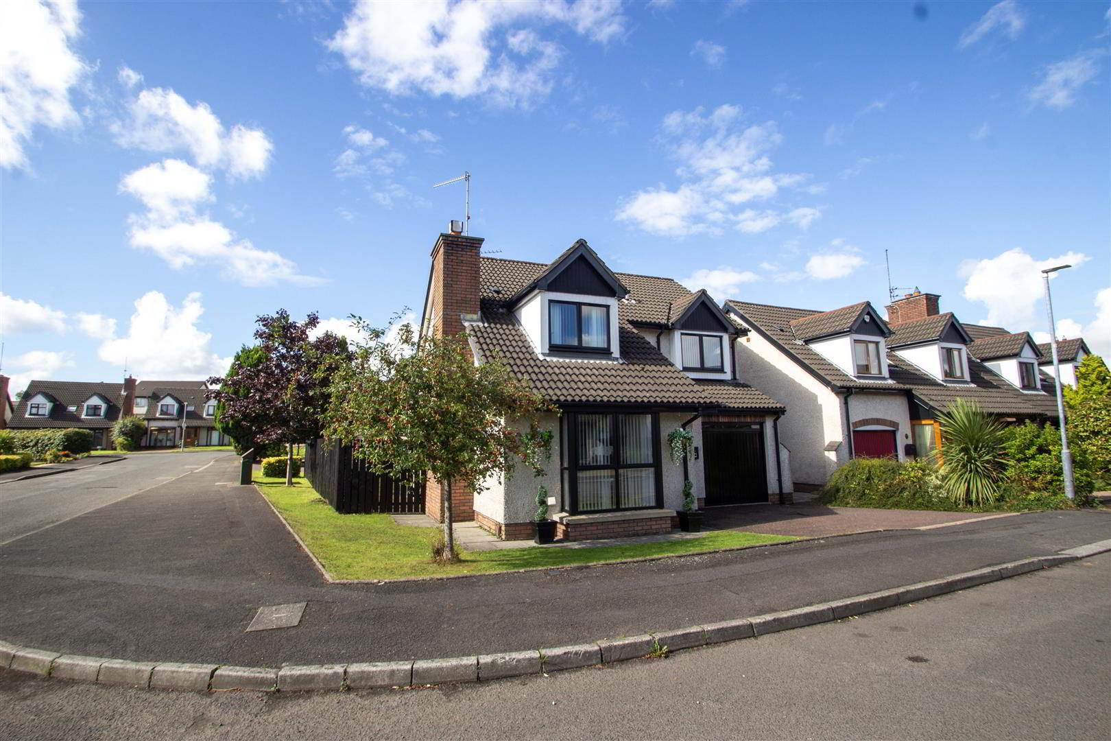 71 Garnock Hill 1 of 33