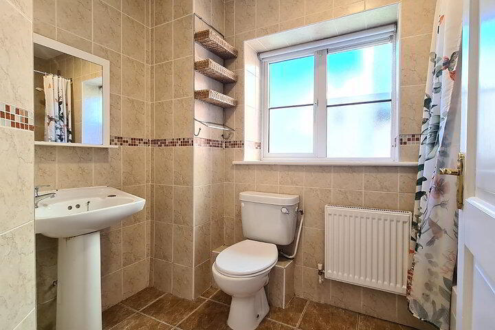Apartment 1 Hamlet Lane House 7 of 10