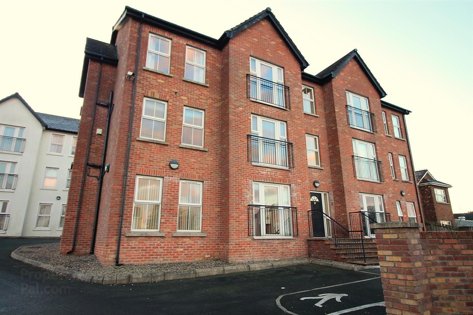 1 Connor Court, 304 Ballyclare Road