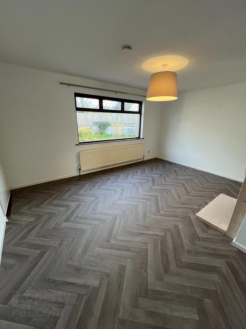 1 Meadowside 3 of 12